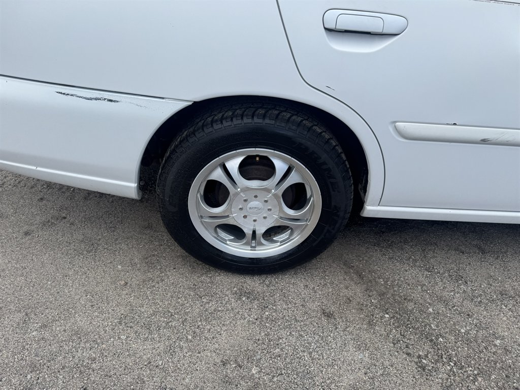 2001 Nissan Altima - $2,450