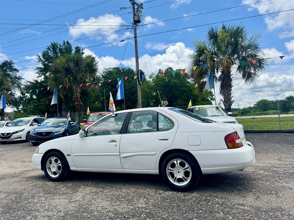 2001 Nissan Altima - $2,450