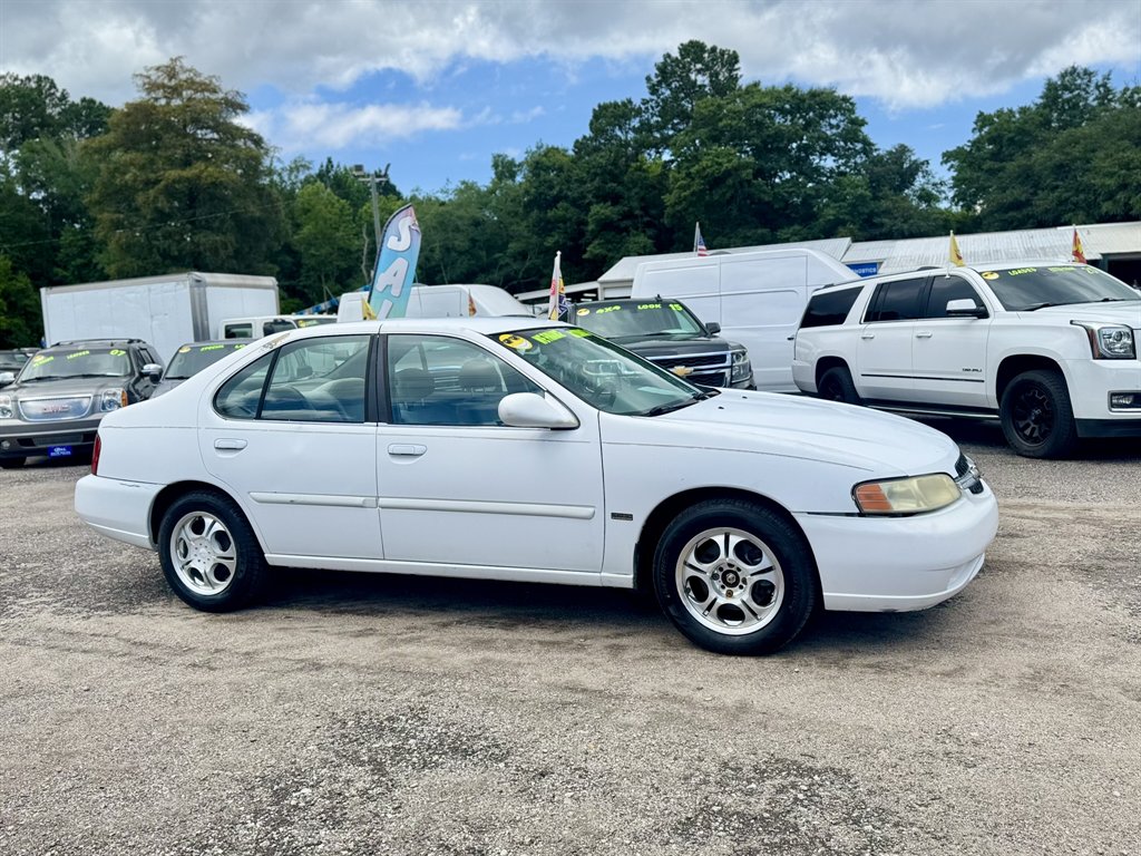 2001 Nissan Altima - $2,450