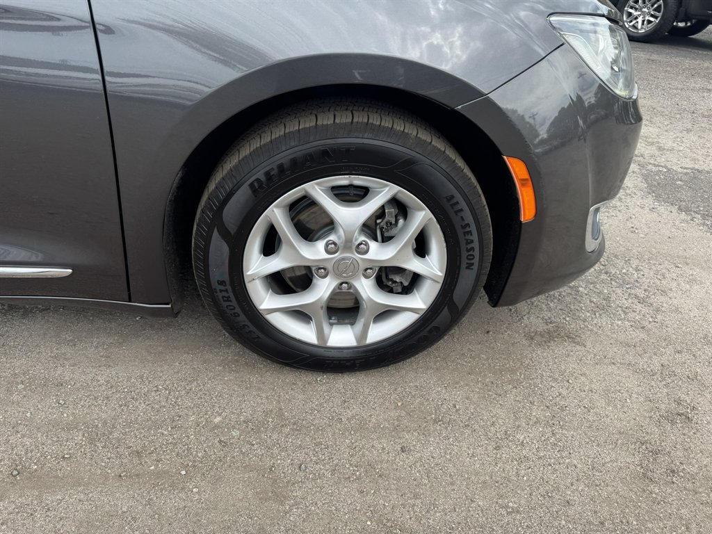 2020 Chrysler Pacifica - $14,486