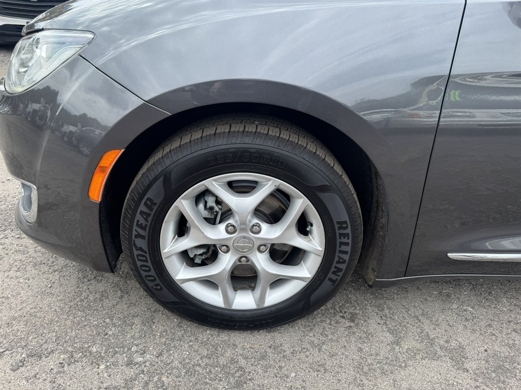 2020 Chrysler Pacifica - $14,486