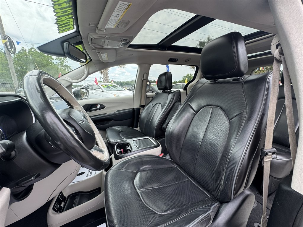 2020 Chrysler Pacifica - $14,486