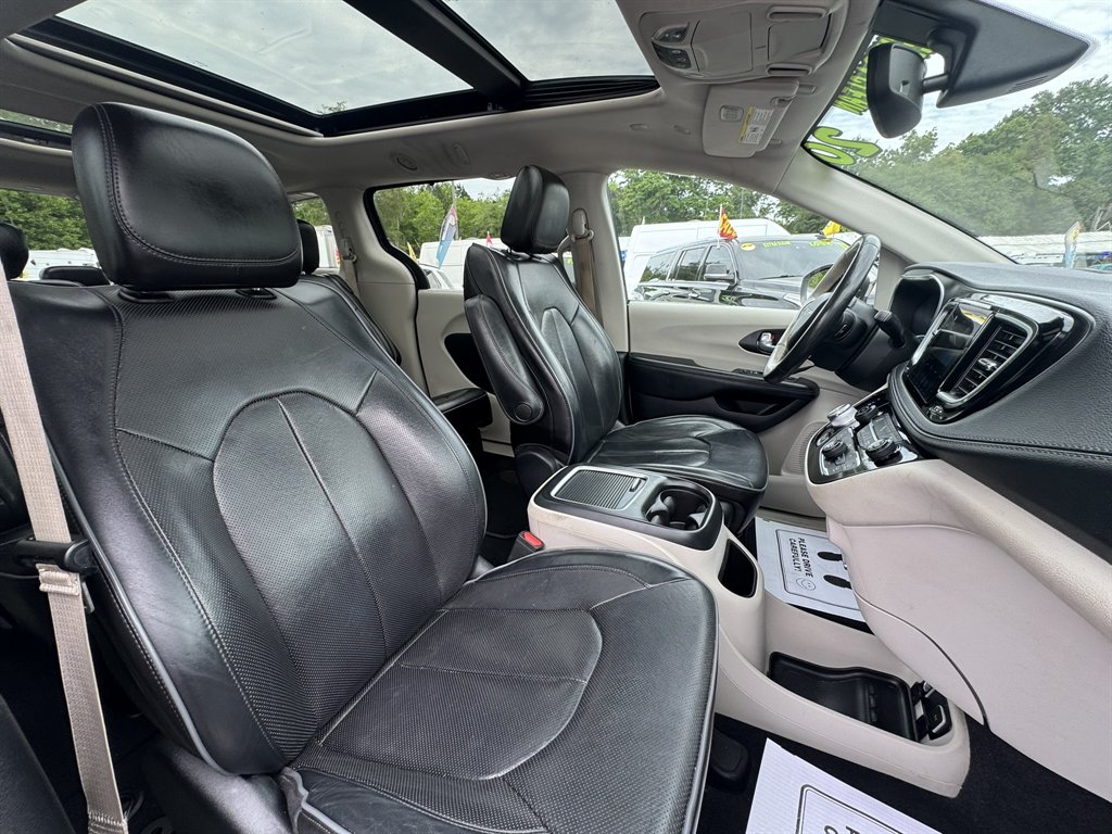 2020 Chrysler Pacifica - $14,486