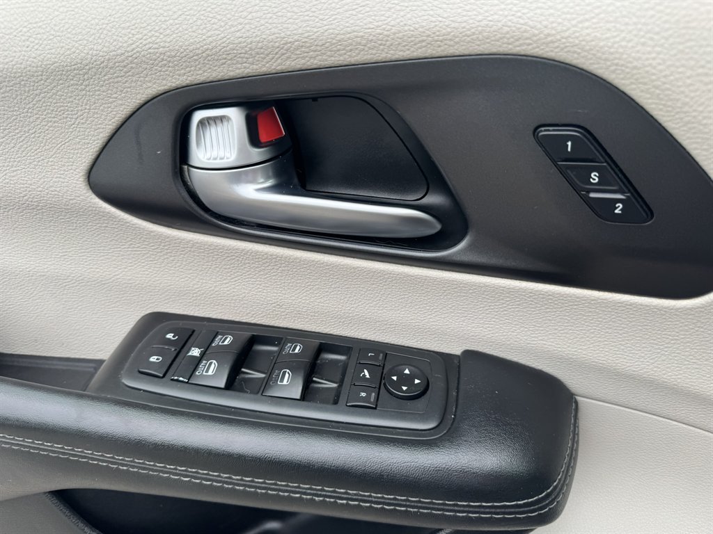 2020 Chrysler Pacifica - $14,486