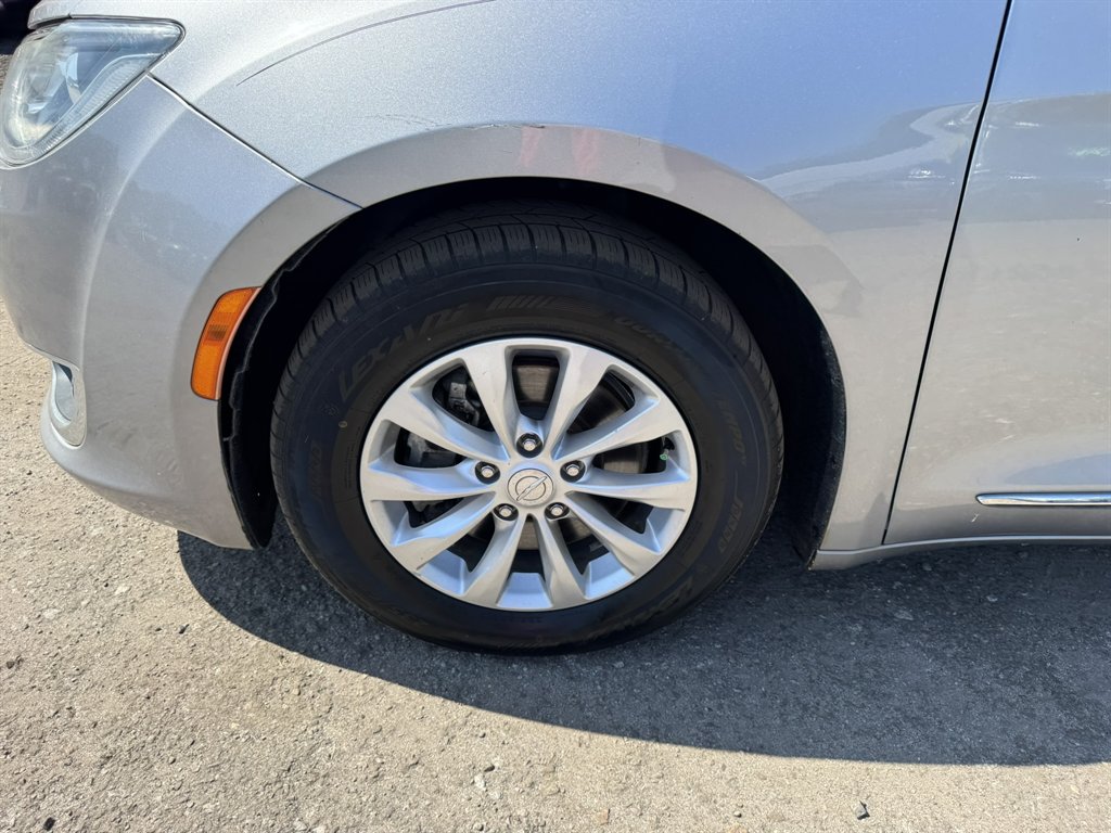 2019 Chrysler Pacifica - $11,531