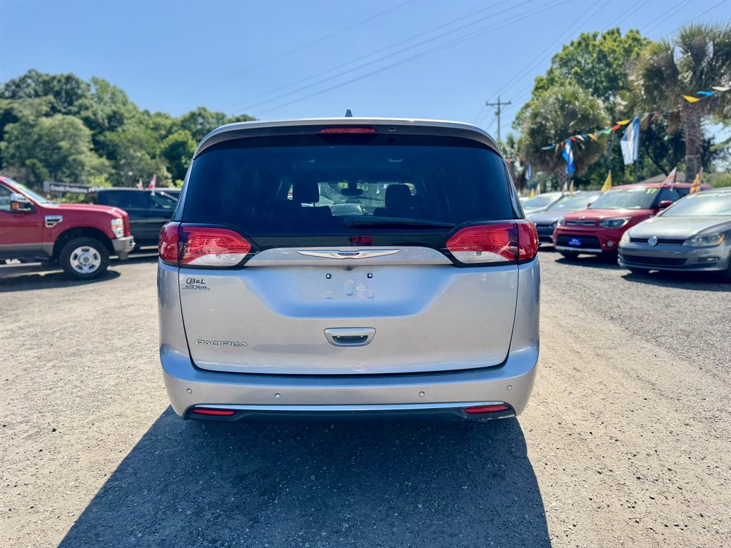 2019 Chrysler Pacifica - $11,531