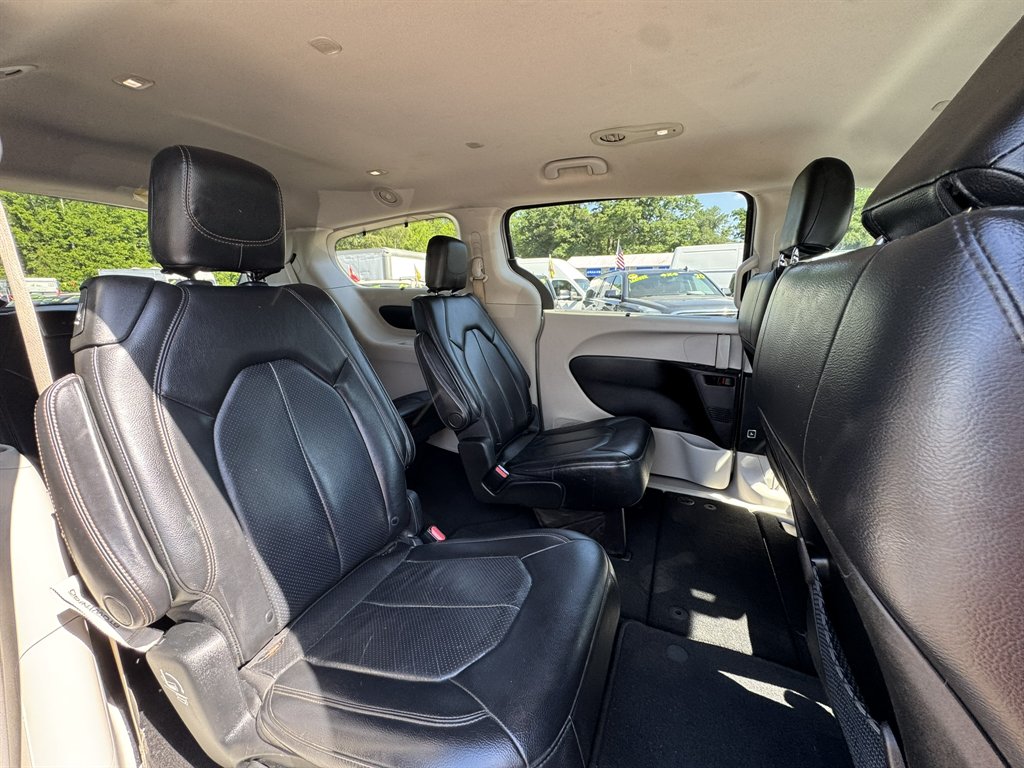 2019 Chrysler Pacifica - $11,531