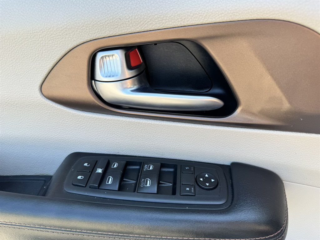 2019 Chrysler Pacifica - $11,531
