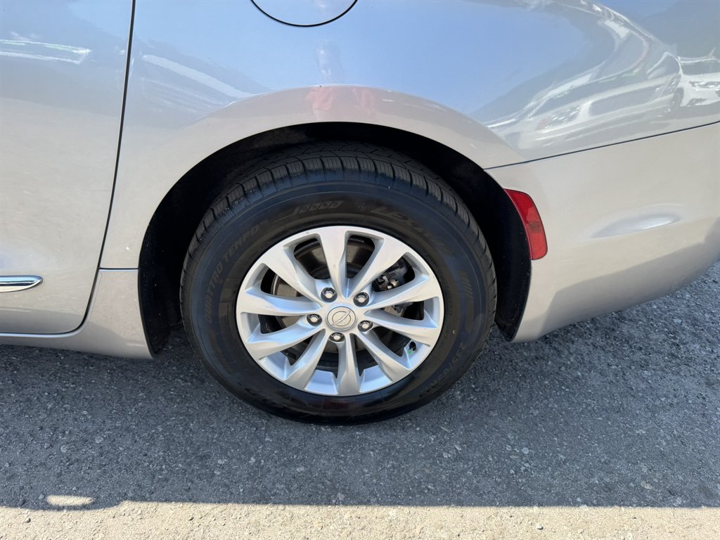 2019 Chrysler Pacifica - $11,531