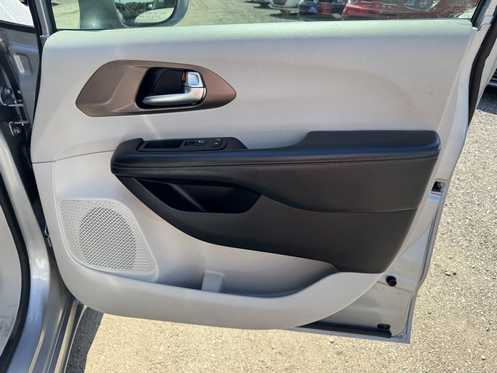 2019 Chrysler Pacifica - $11,531