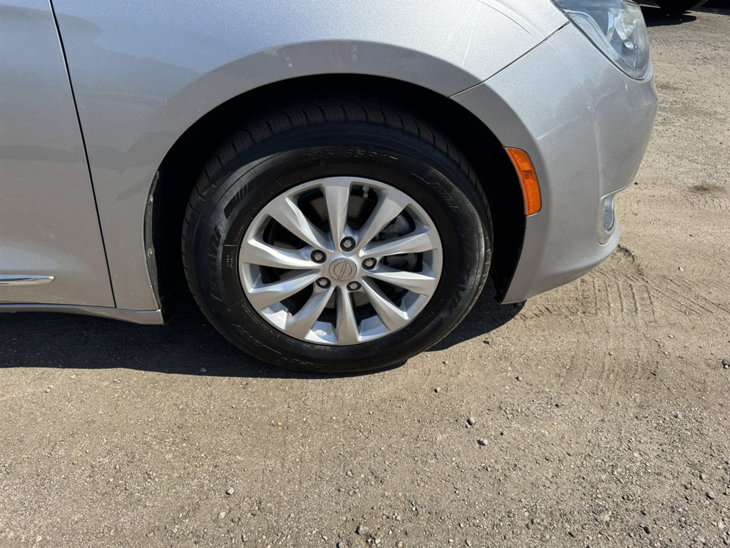 2019 Chrysler Pacifica - $11,531