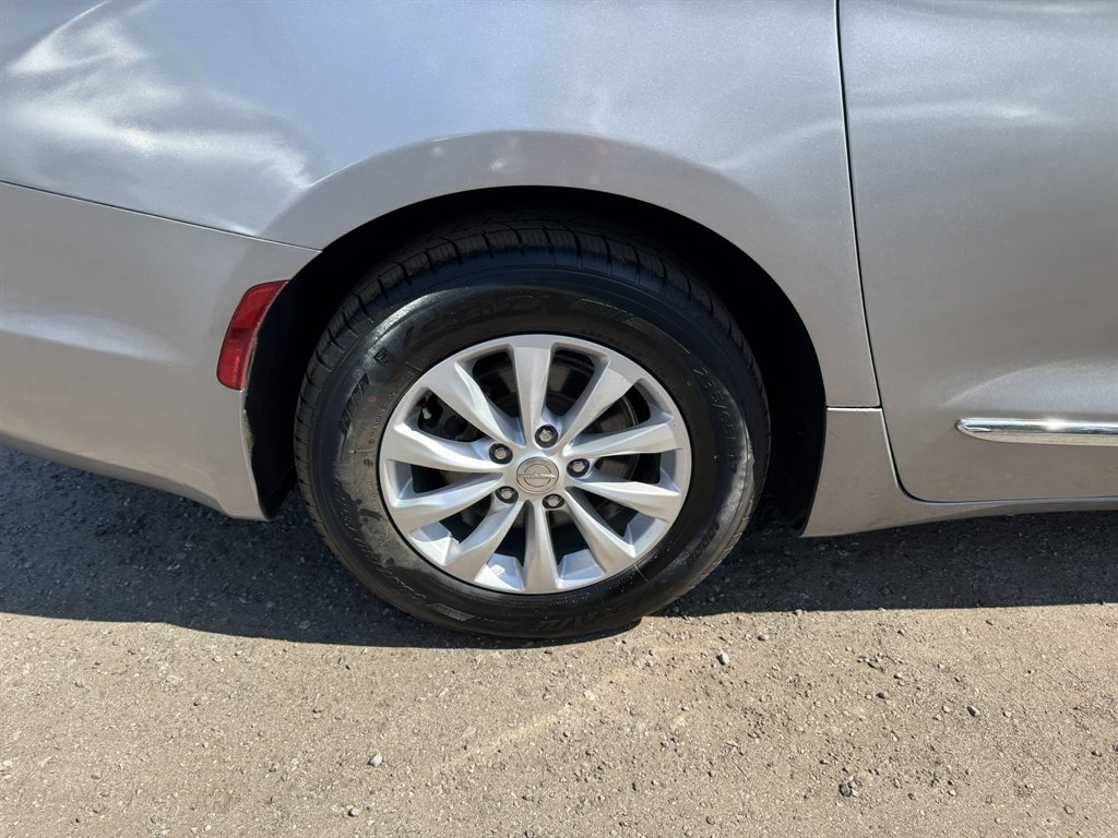 2019 Chrysler Pacifica - $11,531
