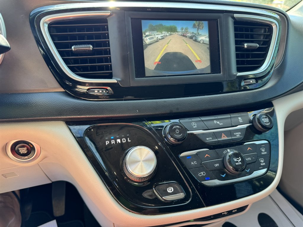 2019 Chrysler Pacifica - $11,531