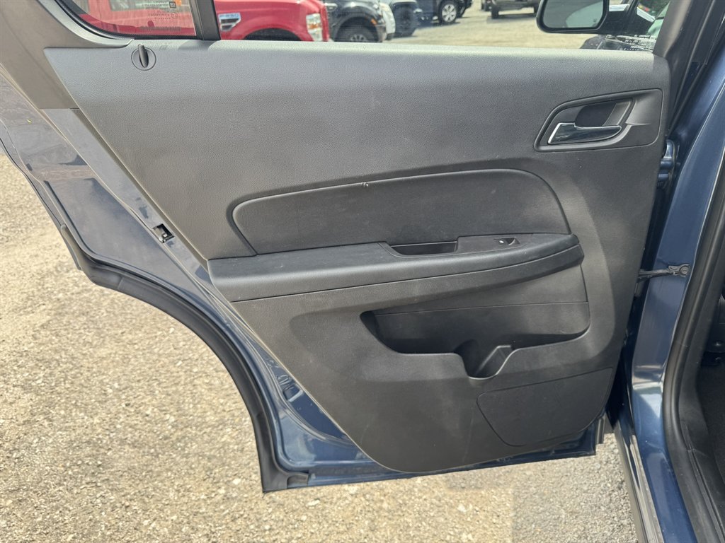 2017 Chevrolet Equinox - $13,980