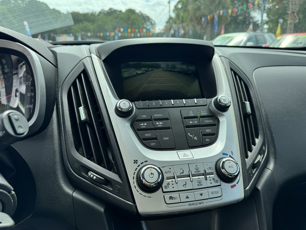 2017 Chevrolet Equinox - $13,980