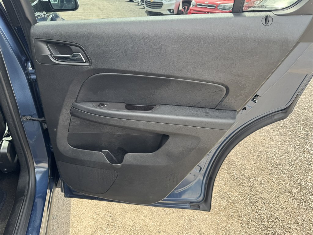 2017 Chevrolet Equinox - $13,980