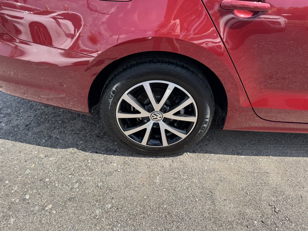 2016 Volkswagen Jetta - $7,930