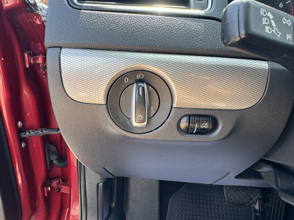 2016 Volkswagen Jetta - $7,930