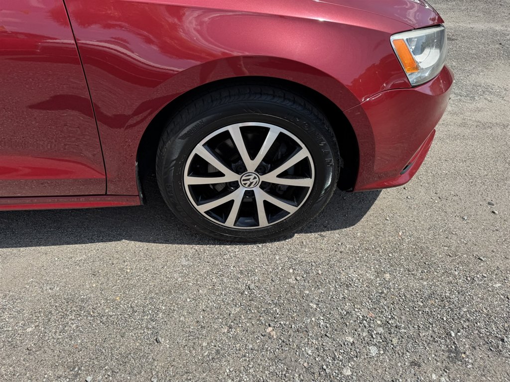 2016 Volkswagen Jetta - $7,930