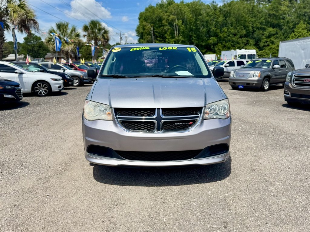 2015 Dodge Grand Caravan - $10,880