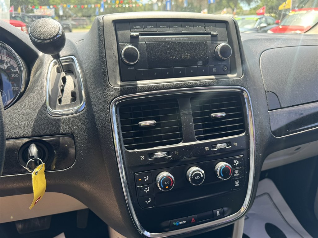 2015 Dodge Grand Caravan - $10,880