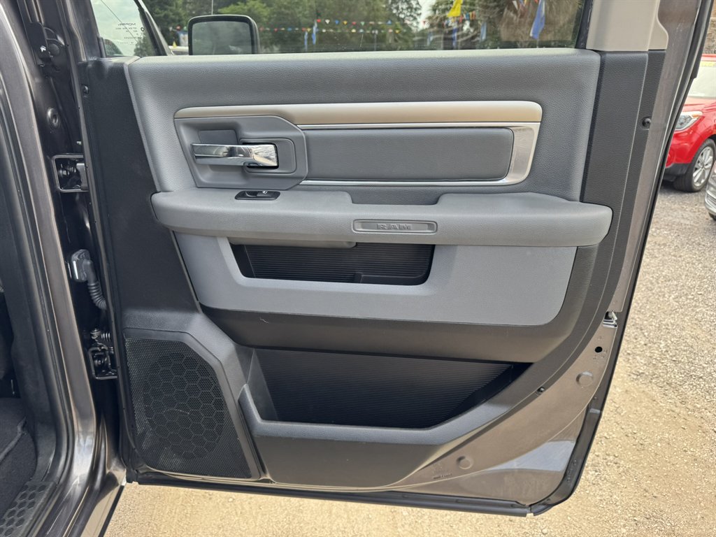 2019 Ram 1500 Classic - $16,880