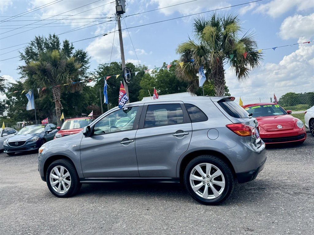 2015 Mitsubishi Outlander - $12,372