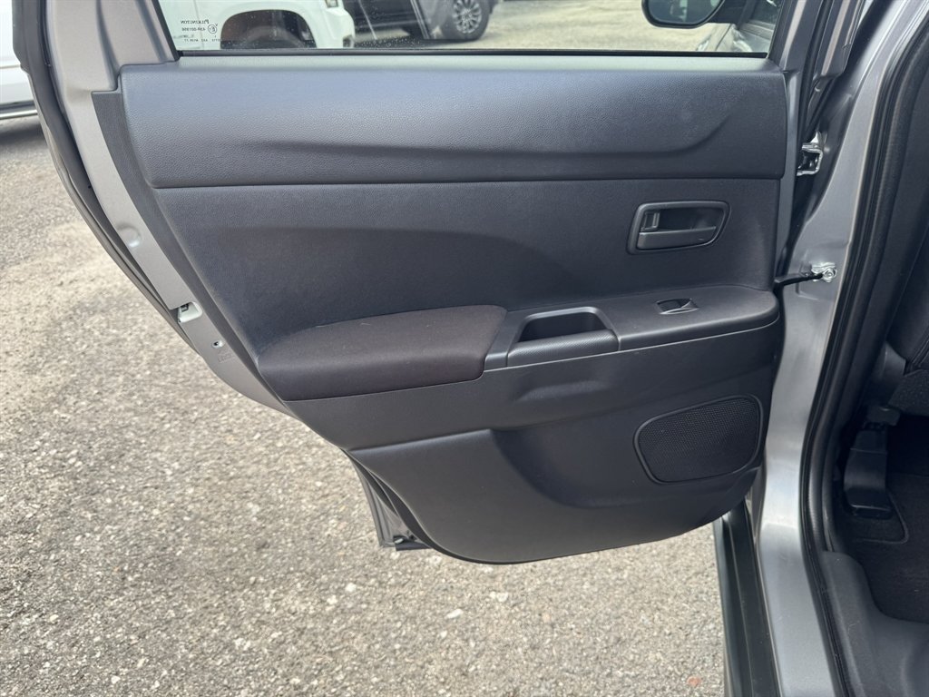 2015 Mitsubishi Outlander - $12,372