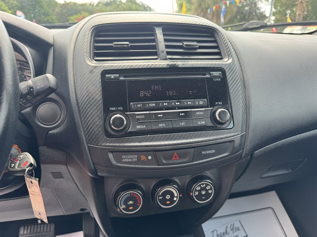 2015 Mitsubishi Outlander - $12,372