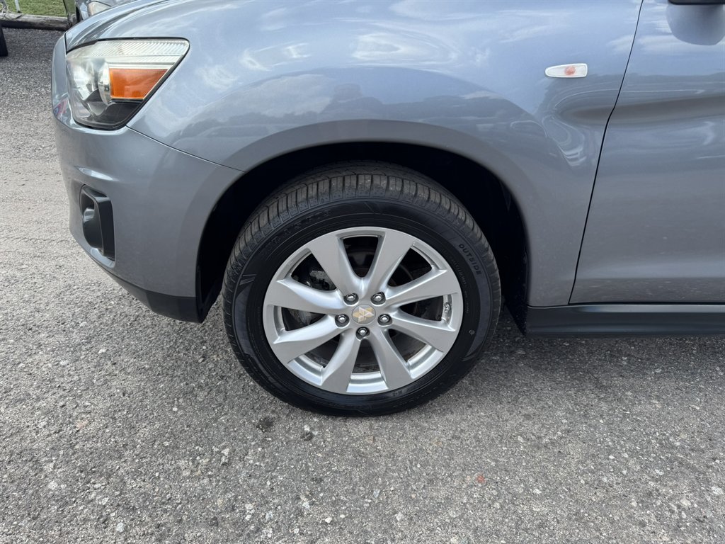 2015 Mitsubishi Outlander - $12,372