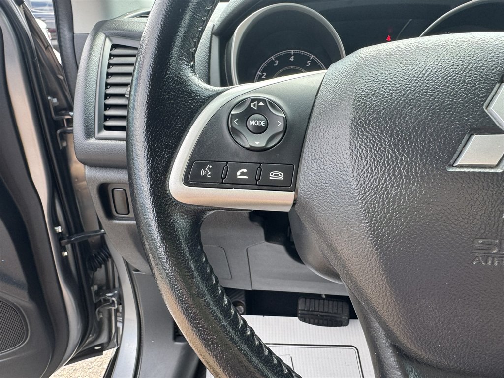 2015 Mitsubishi Outlander - $12,372