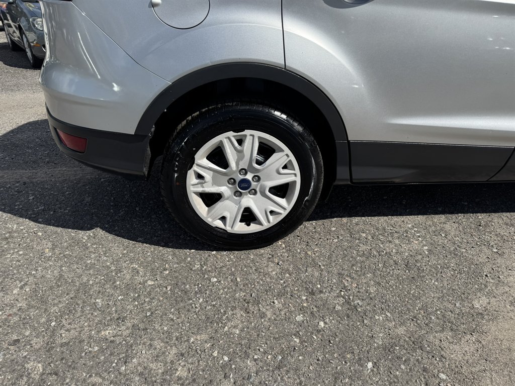 2016 Ford Escape - $9,880