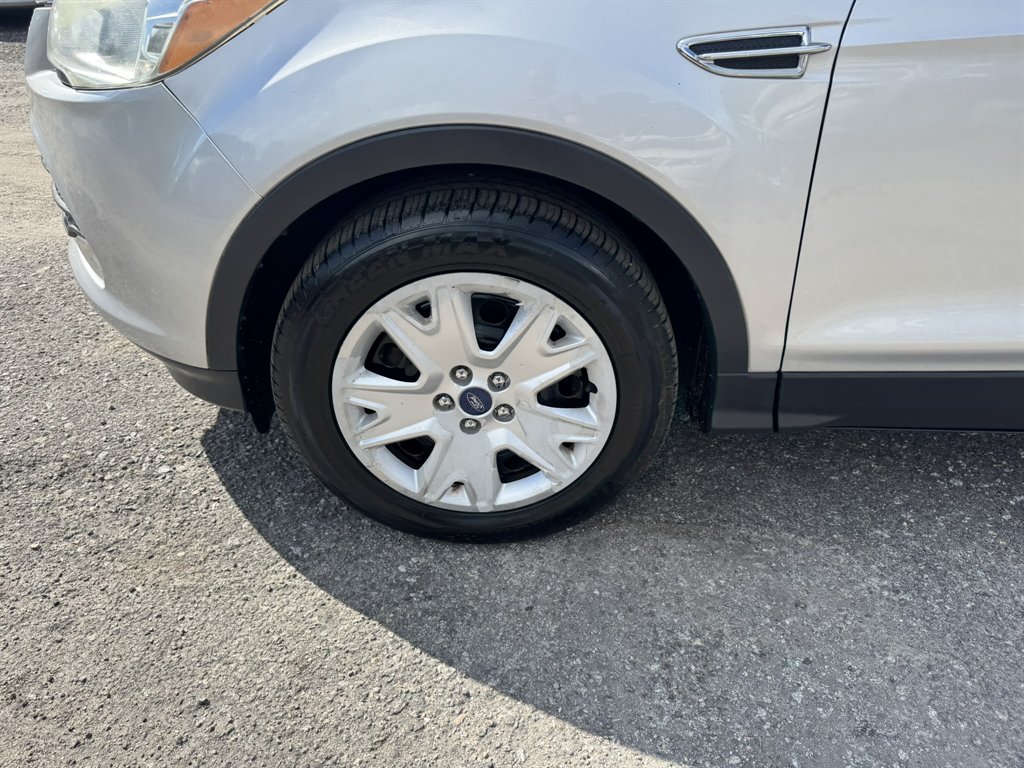 2016 Ford Escape - $9,880