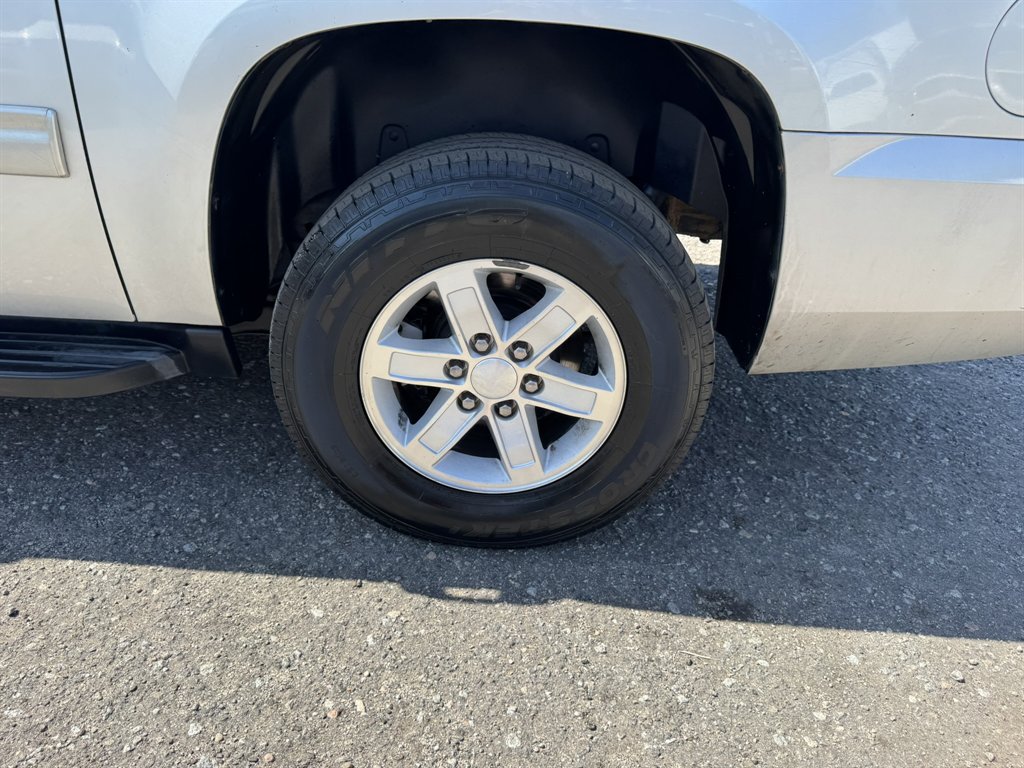 2011 GMC Yukon - $13,880