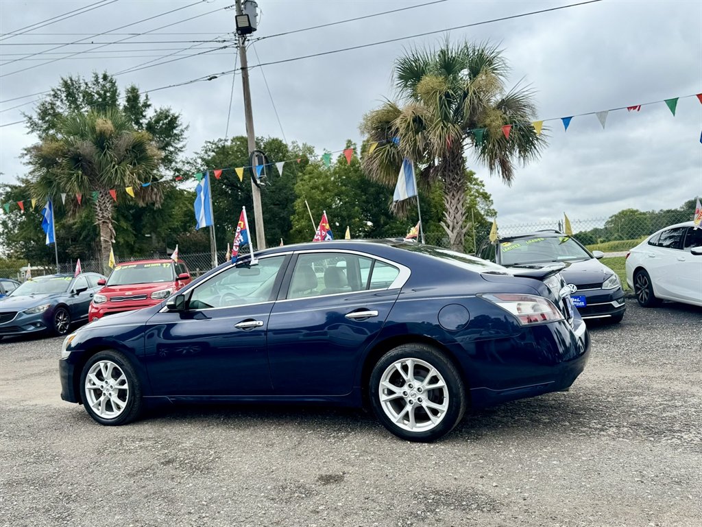 2014 Nissan Maxima - $11,209