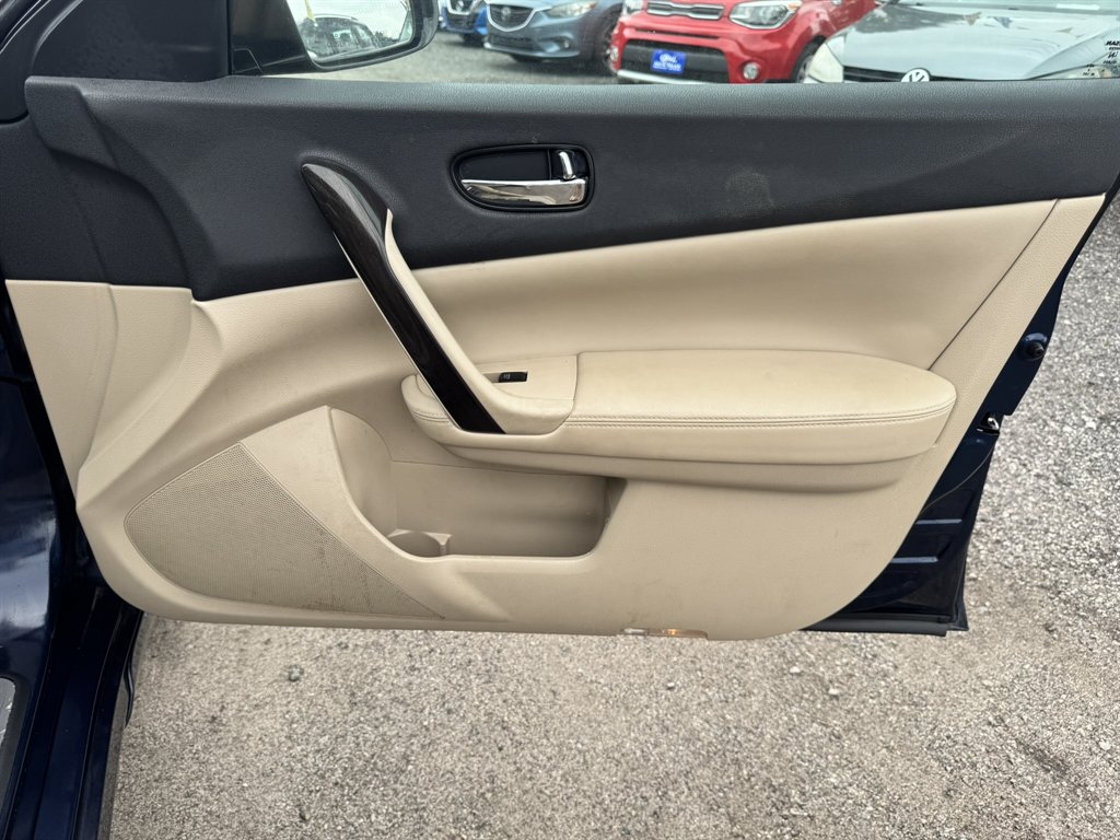 2014 Nissan Maxima - $11,209