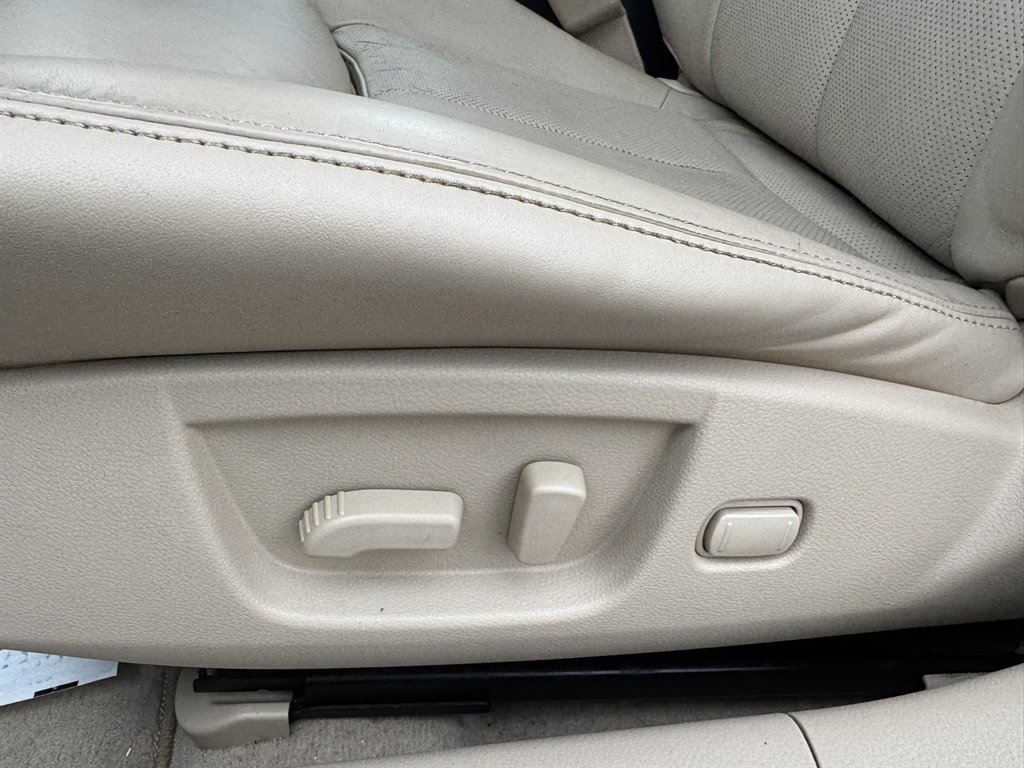 2014 Nissan Maxima - $11,209