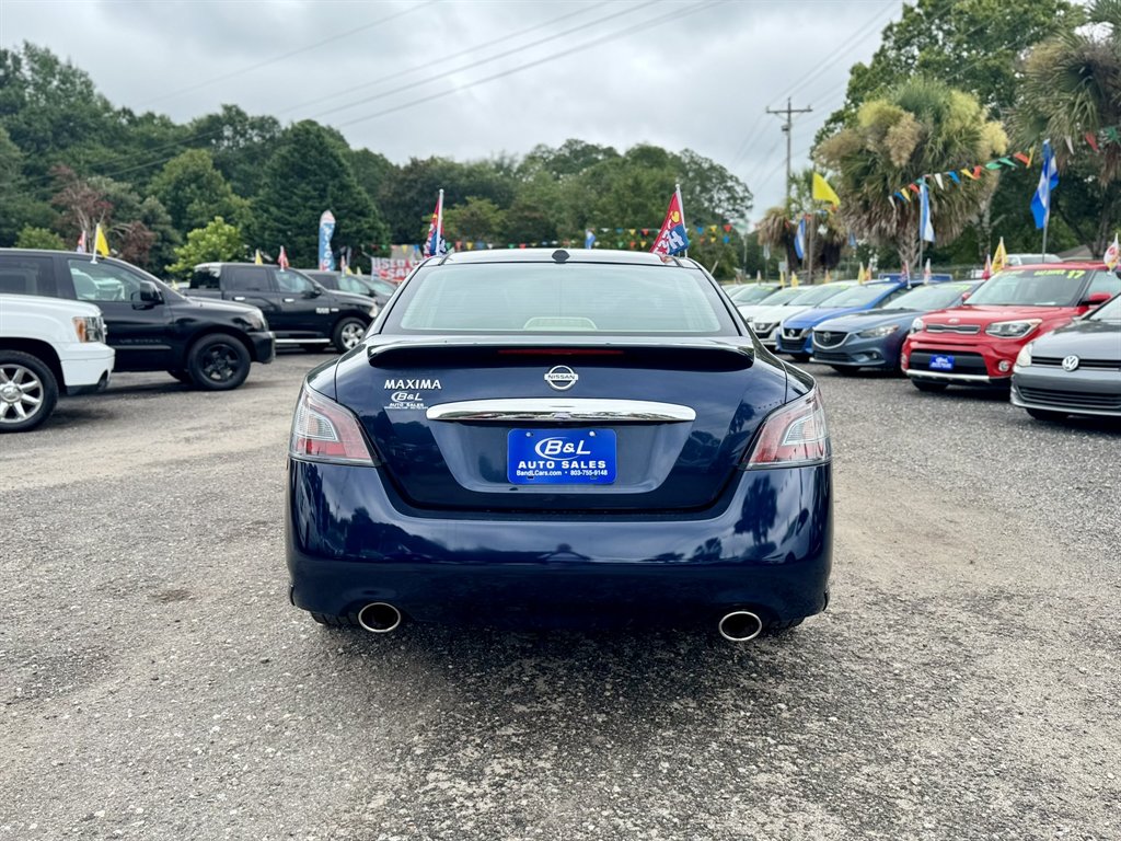 2014 Nissan Maxima - $11,209