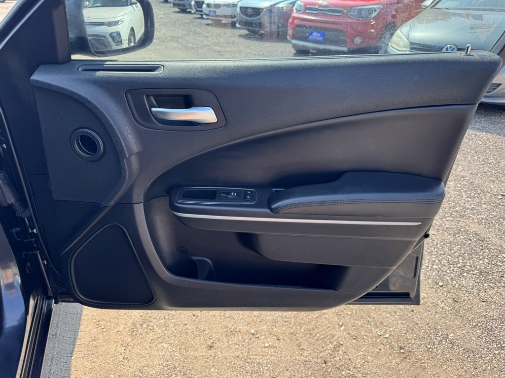 2019 Dodge Charger - $22,231