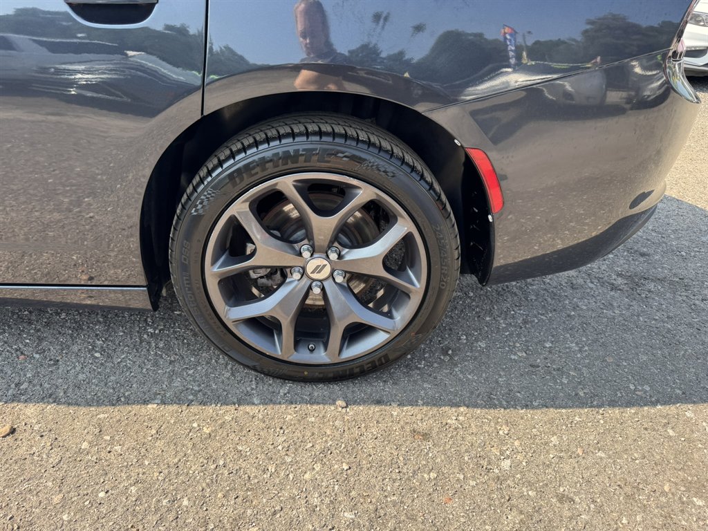 2019 Dodge Charger - $22,231
