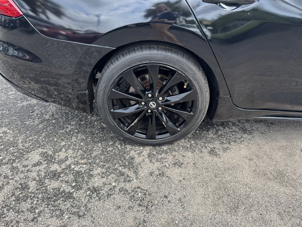 2017 Nissan Maxima - $13,650