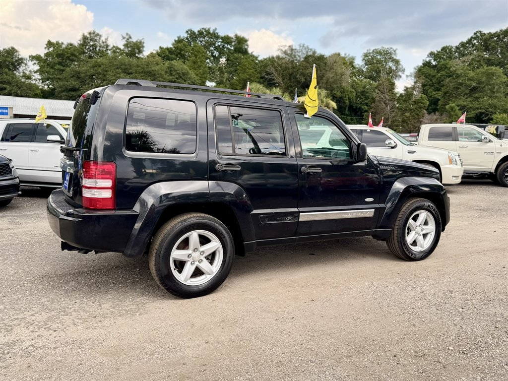 2012 Jeep Liberty - $11,880