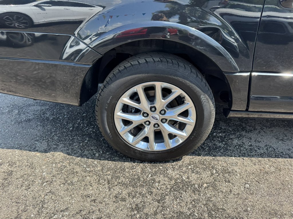 2015 Ford Expedition - $13,880
