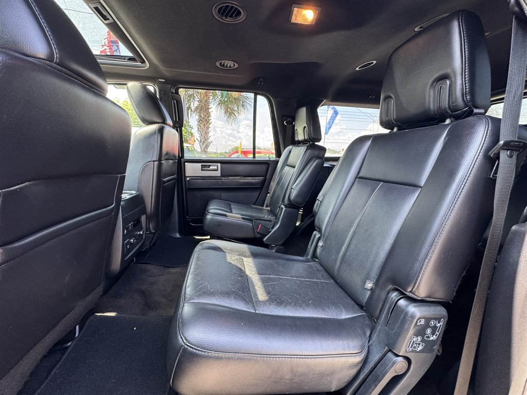 2015 Ford Expedition - $13,880