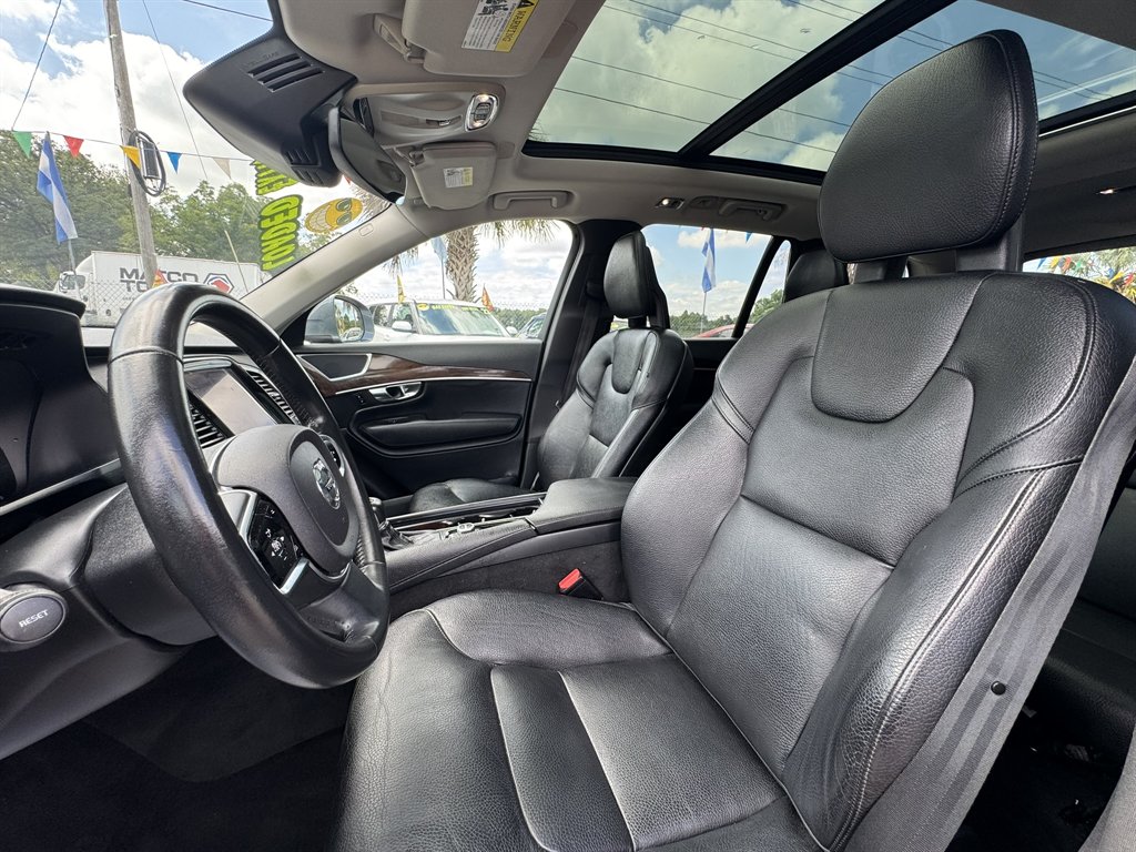 2016 Volvo XC90 - $15,633