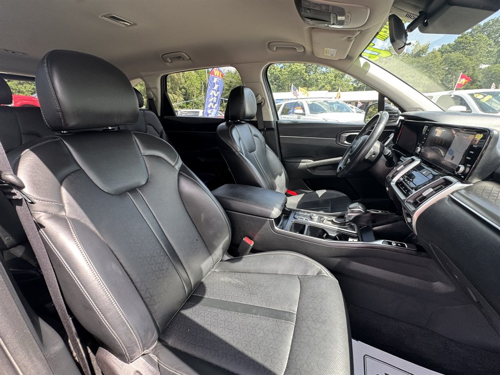 2022 Kia Sorento - $20,455