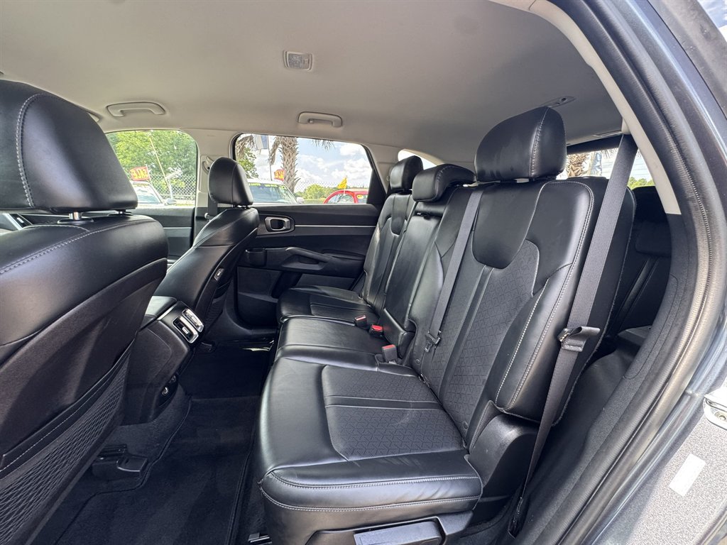 2022 Kia Sorento - $20,455