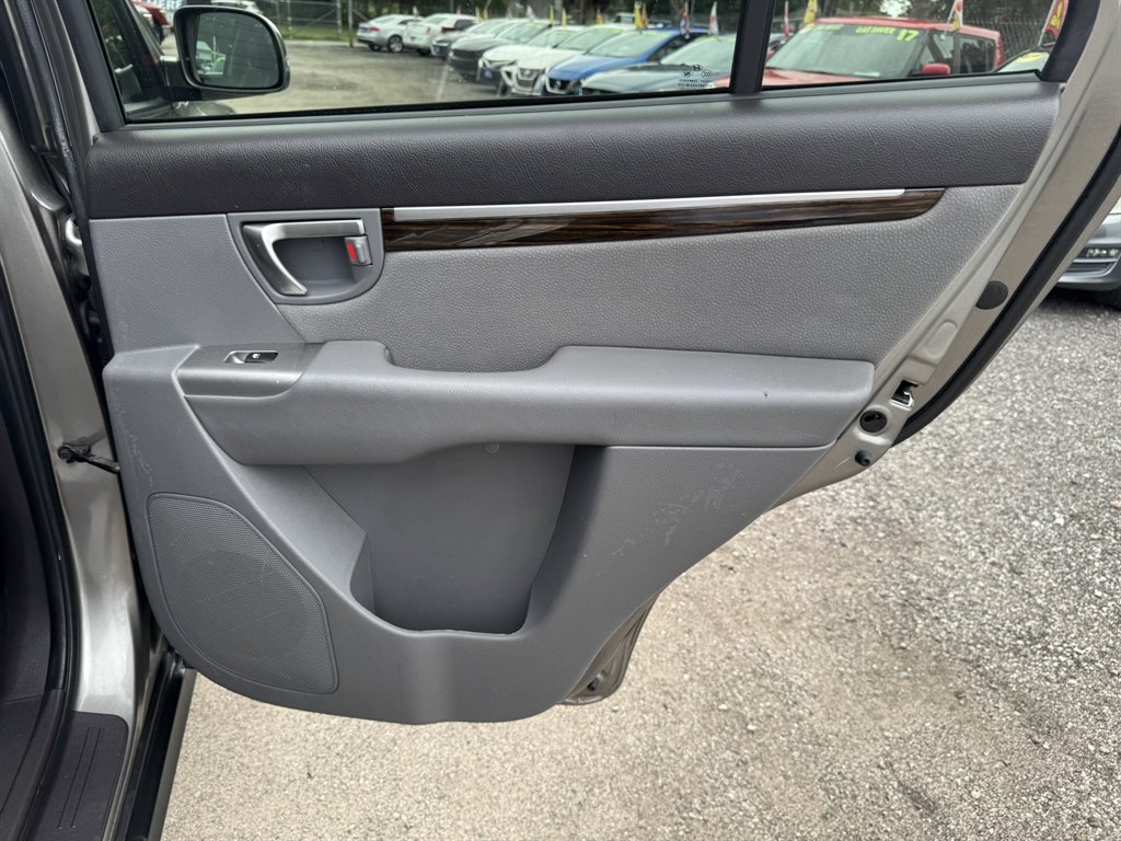 2011 Hyundai Santa Fe - $10,137