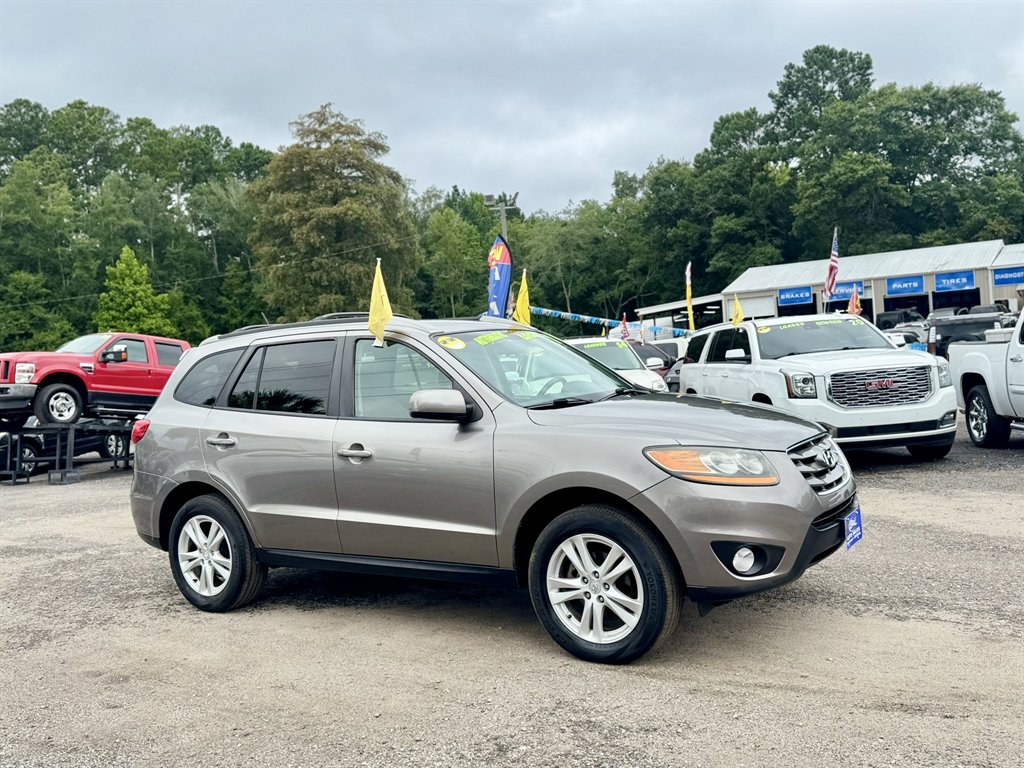 2011 Hyundai Santa Fe - $10,137