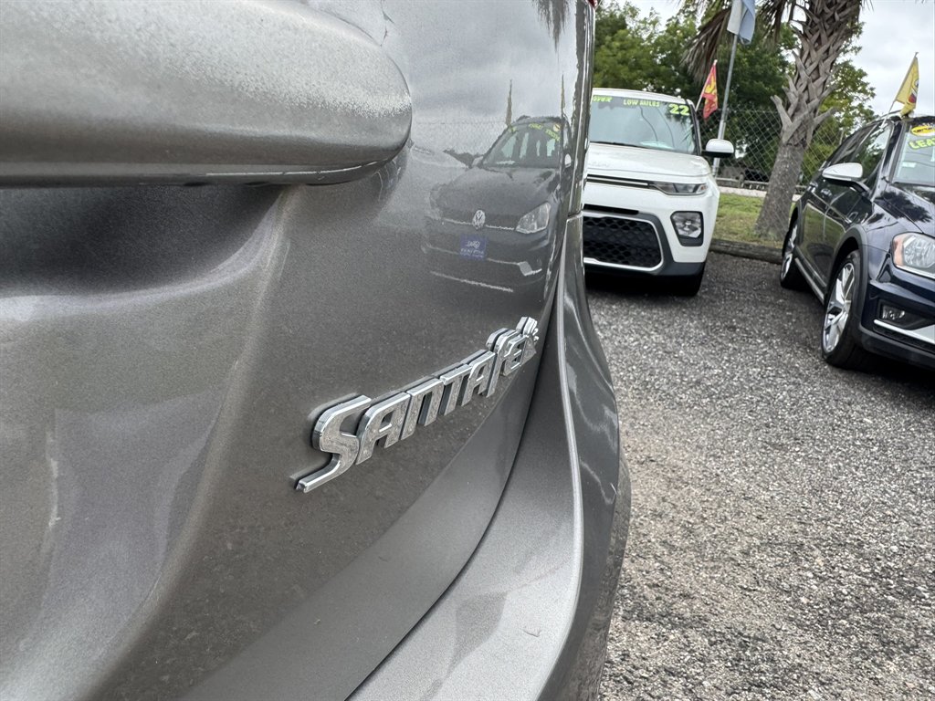2011 Hyundai Santa Fe - $10,137